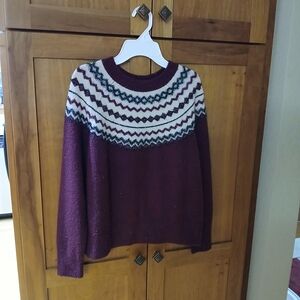 Banana Republic Maroon, Cream, and Black Metallic Fair Isle Crew Neck Sweater XS